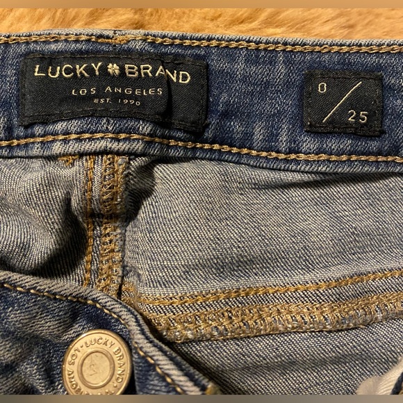 Lucky Brand Lolita
Low Rise Crop Jeans - Picture 5 of 5